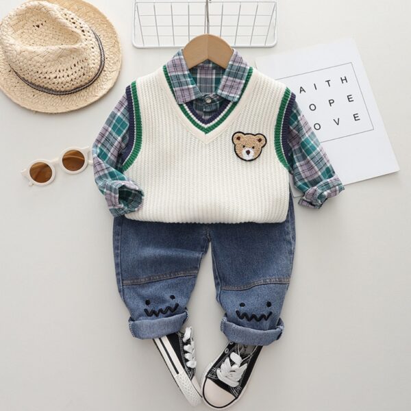 CONJUNTO 3 PIEZAS, CAMISA, JEANS Y CHALECO TEJIDO VERDE T 5 AÑOS