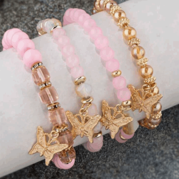 JUEGO DE 4 PULSERAS CON COLGANTES MARIPOSAS