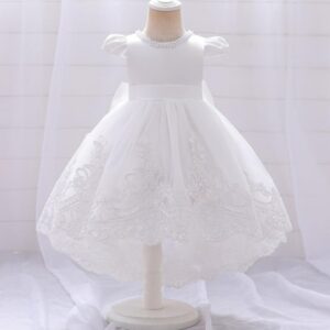 VESTIDO BLANCO ENCAJE CON COLA T 4 AÑOS