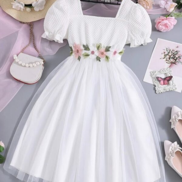VESTIDO BLANCO TUL CON CINTO FLORES T 7 AÑOS