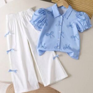 CONJUNTO CAMISA CELESTE MOÑOS Y PANTALÓN BLANCO T 4 AÑOS